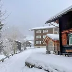 Rustic Modern - Ski-in, Ski-out - By アパート *